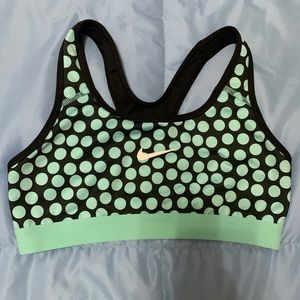 Woman’s Nike sz small sports bra. Turquoise polka dot dri-fit